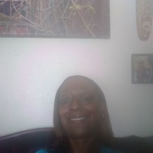 Meet your Posher, Regina